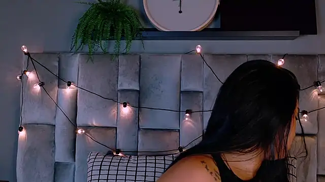 ChloeeMiller   online show from 03.07.26