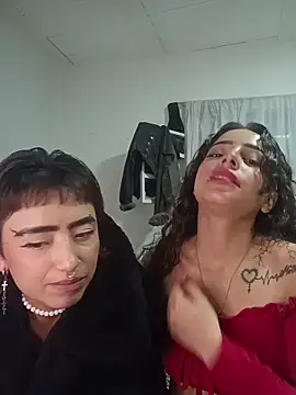 Snapshot of AlexxaAndRileyy chatting on 05.16.26 AlexxaAndRileyy online show from 05.16.26