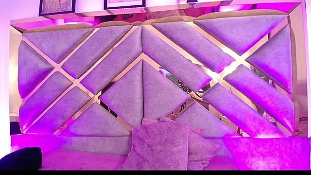 Violet Collins1 online show from 04.03.26