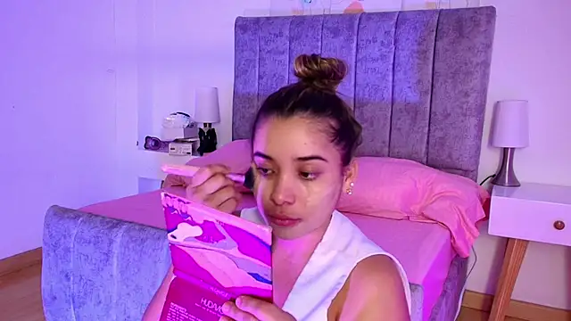 Lucy Carson  online show from 03.21.26