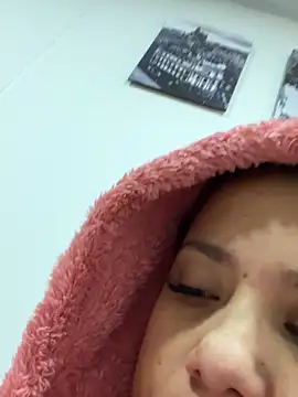 Snapshot of Pretty__Milf chatting on 03.08.26 Pretty Milf online show from 03.08.26