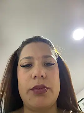 Snapshot of Pretty__Milf chatting on 03.25.26 Pretty Milf online show from 03.25.26