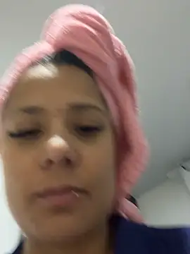 Snapshot of Pretty__Milf chatting on 03.28.26 Pretty Milf online show from 03.28.26