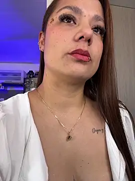 Snapshot of Pretty__Milf chatting on 04.07.26 Pretty Milf online show from 04.07.26