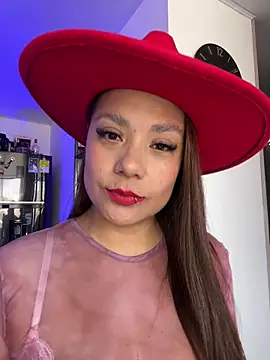 Snapshot of Pretty__Milf chatting on 04.10.26 Pretty Milf online show from 04.10.26