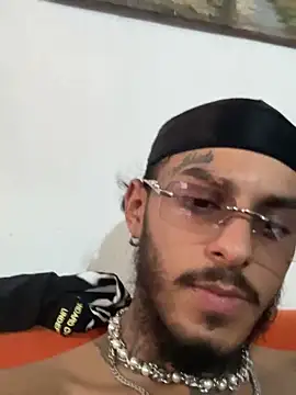 liyamjunior online show from 02.19.26