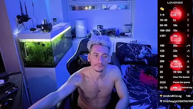 Rayzel White online show from 02.24.26