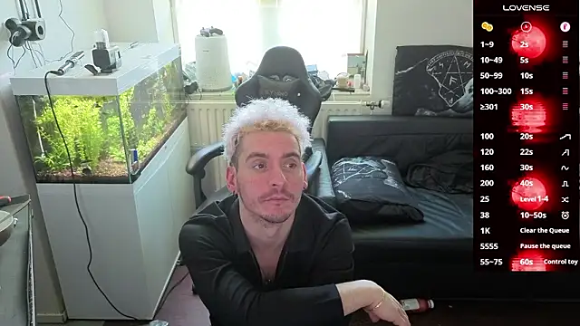 Rayzel White online show from 03.18.26