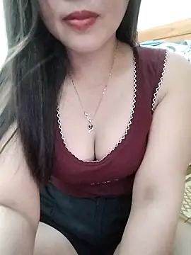Snapshot of MaiNgoc_sexy chatting on 05.05.26 MaiNgoc sexy online show from 05.05.26