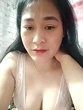 Snapshot of NgocLinh_69 chatting on 03.10.26 NgocLinh 69 online show from 03.10.26