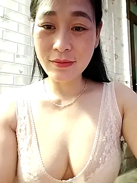 Snapshot of NgocLinh_69 chatting on 04.02.26 NgocLinh 69 online show from 04.02.26