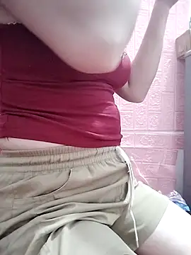 Snapshot of NgocLinh_69 chatting on 04.10.26 NgocLinh 69 online show from 04.10.26