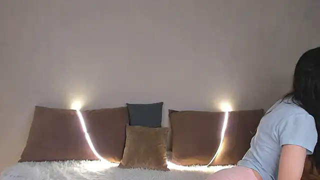 ThoraMarola online show from 03.11.26