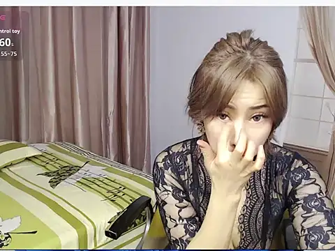 Snapshot of lucyyanyan chatting on 02.13.26 lucyyanyan online show from 02.13.26