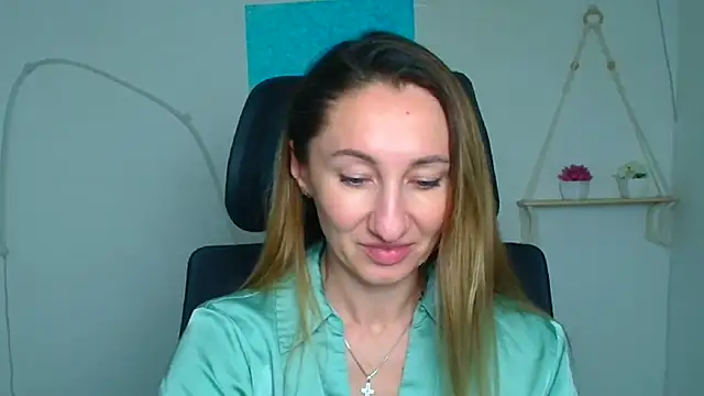 Diana Sweeet  online show from 02.21.26