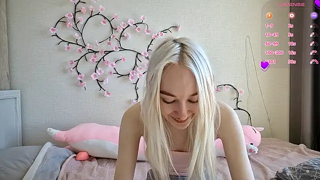 MisaMew online show from 04.26.26