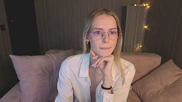 kittie like18 online show from 02.04.26