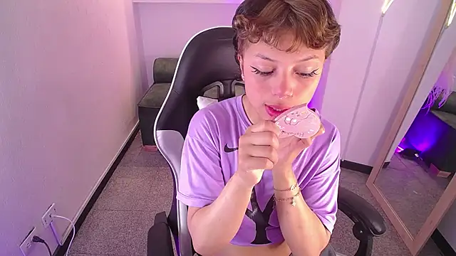 melodyy as online show from 01.17.26