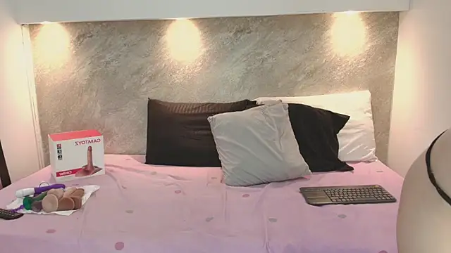 Emmy lander1 online show from 03.28.26