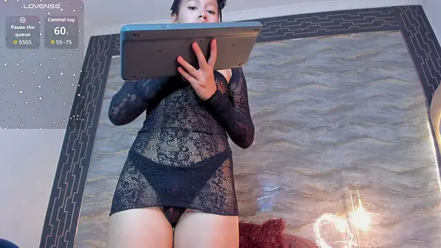 SHINYY STAR  online show from 04.09.26