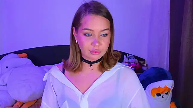 Snapshot of SilverHanna chatting on 02.13.26 SilverHanna online show from 02.13.26