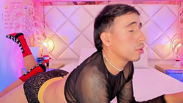 Mr aronnn  online show from 02.21.26