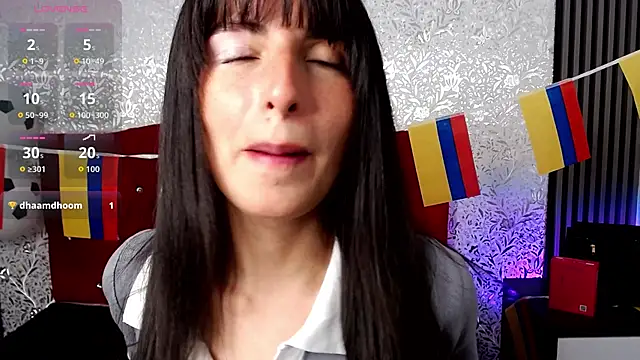 Snapshot of MiaVelasquez01 chatting on 06.22.26 MiaVelasquez01 online show from 06.22.26