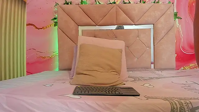 sweet  luna   online show from 04.13.26