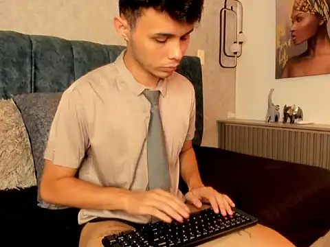 Snapshot of Alhan_Twink chatting on 05.15.26 Alhan Twink online show from 05.15.26