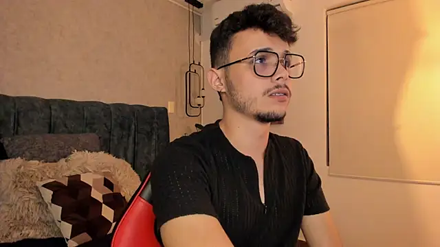 Snapshot of Alhan_Twink chatting on 07.12.26 Alhan Twink online show from 07.12.26