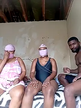 KAT AND DEE online show from 03.20.26