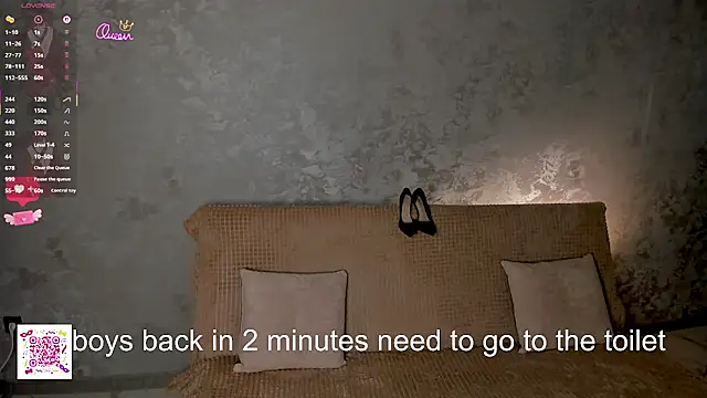 Snapshot of ElsaDivine chatting on 02.11.26 ElsaDivine online show from 02.11.26