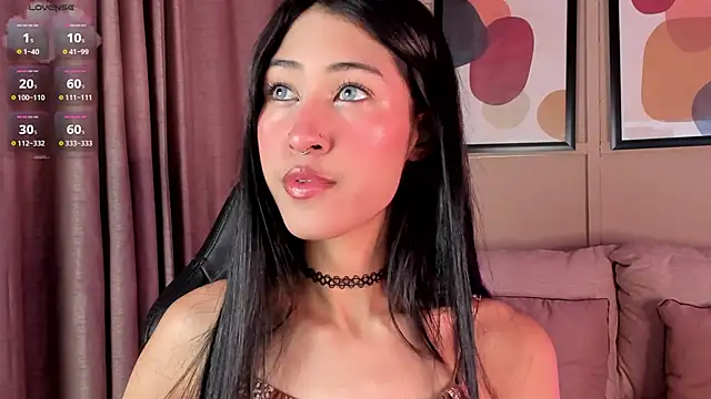 Snapshot of internett_sweetheart chatting on 05.15.26 internett sweetheart online show from 05.15.26