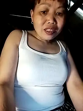 Snapshot of Sam-cute chatting on 02.18.26 Sam-cute online show from 02.18.26