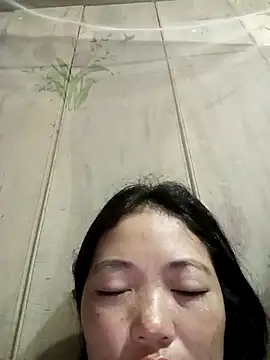 Snapshot of kotaka-shoow chatting on 04.19.26 kotaka-shoow online show from 04.19.26