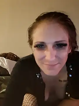 LadySn0w26 online show from 04.15.26