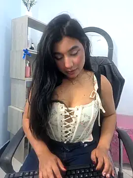 valenlopezz  online show from 05.14.26