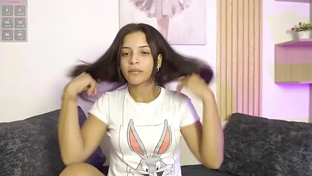 Snapshot of chloe_peach_ chatting on 02.12.26 chloe peach online show from 02.12.26