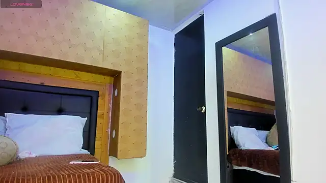 Samantha Blaze1 online show from 02.18.26