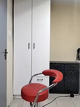 Snapshot of LUNAARXO1 chatting on 02.04.26 LUNAARXO1 online show from 02.04.26