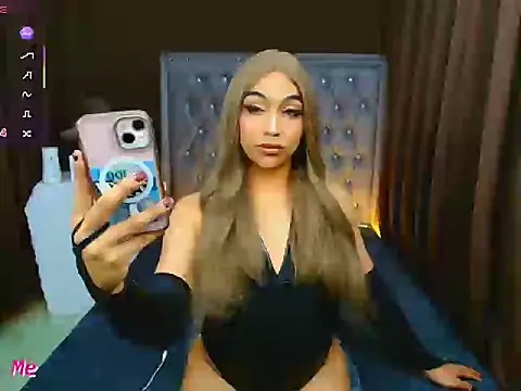 Clea Moore online show from 02.24.26