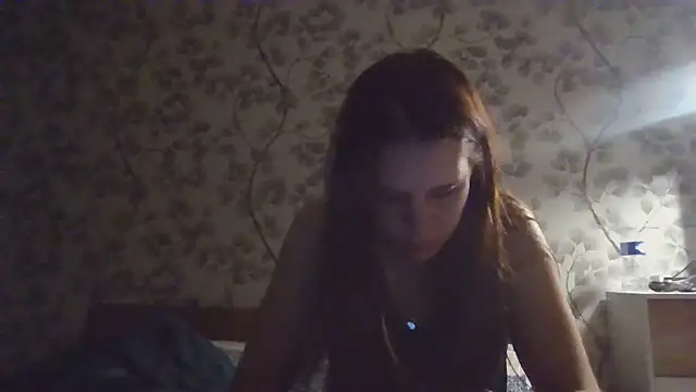 NyraLuna online show from 04.21.26