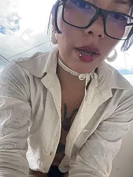 Snapshot of Namii_cute chatting on 01.16.26 Namii cute online show from 01.16.26