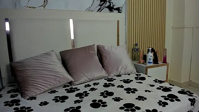 Zoehoney hl online show from 03.27.26