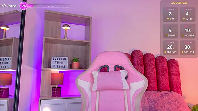 Snapshot of Eli-Bluee chatting on 02.28.26 Eli-Bluee online show from 02.28.26