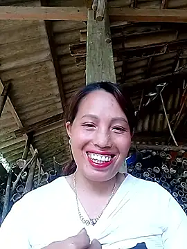 Gummiesu online show from 03.02.26