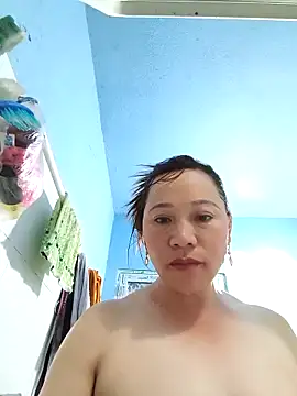 Snapshot of Jooj- chatting on 04.23.26 Jooj- online show from 04.23.26