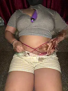 Praachiiii online show from 04.04.26