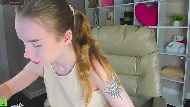 Nicole Vasquez online show from 03.19.26