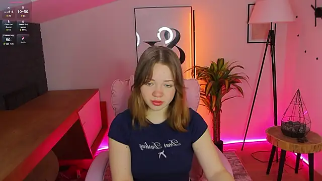 Kiss Moon online show from 03.04.26